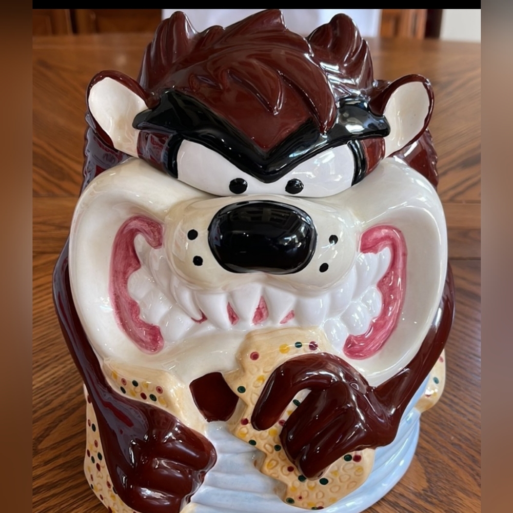 Vintage 1999 Looney Tunes Tasmanian Devil Cookie Jar